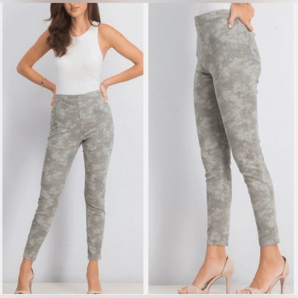 SPANX Jean-ish Ankle Leggings in Stone‎ Washed Camo Size S